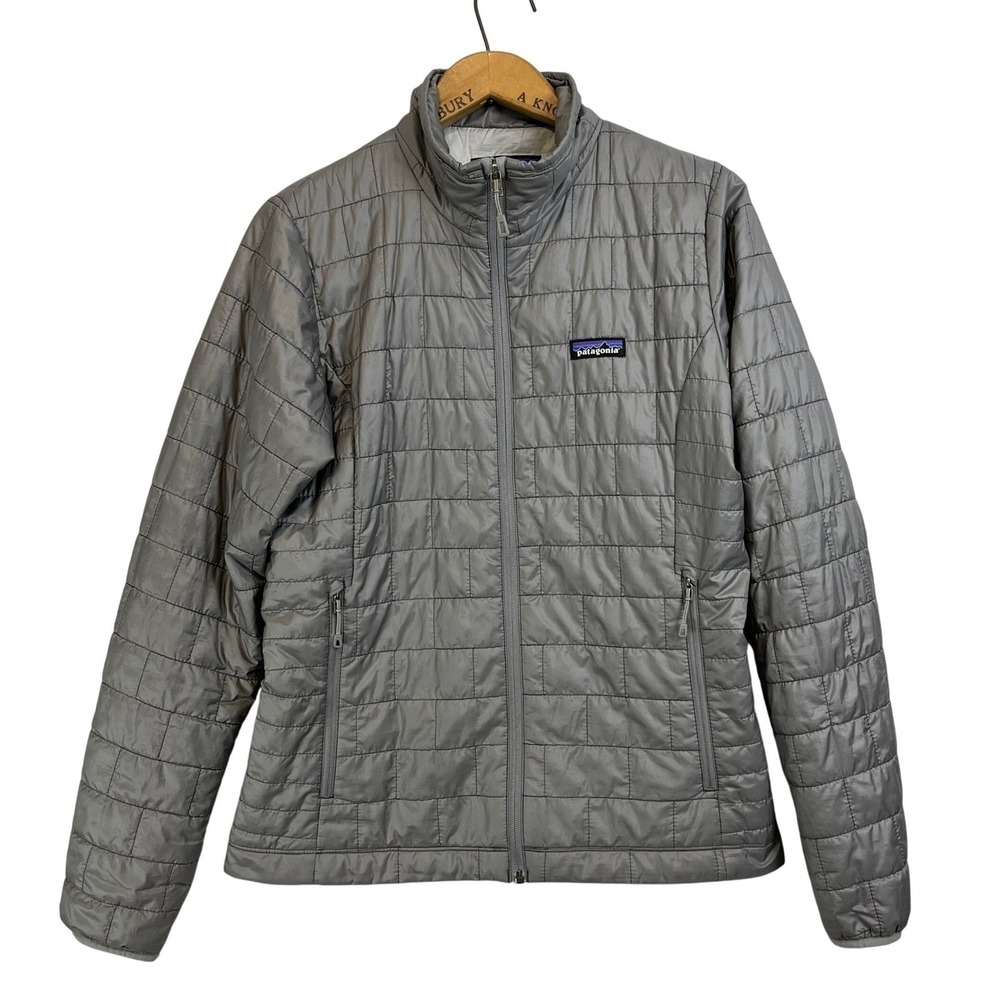 Patagonia Women’s Quilted Jacket in Light Gray